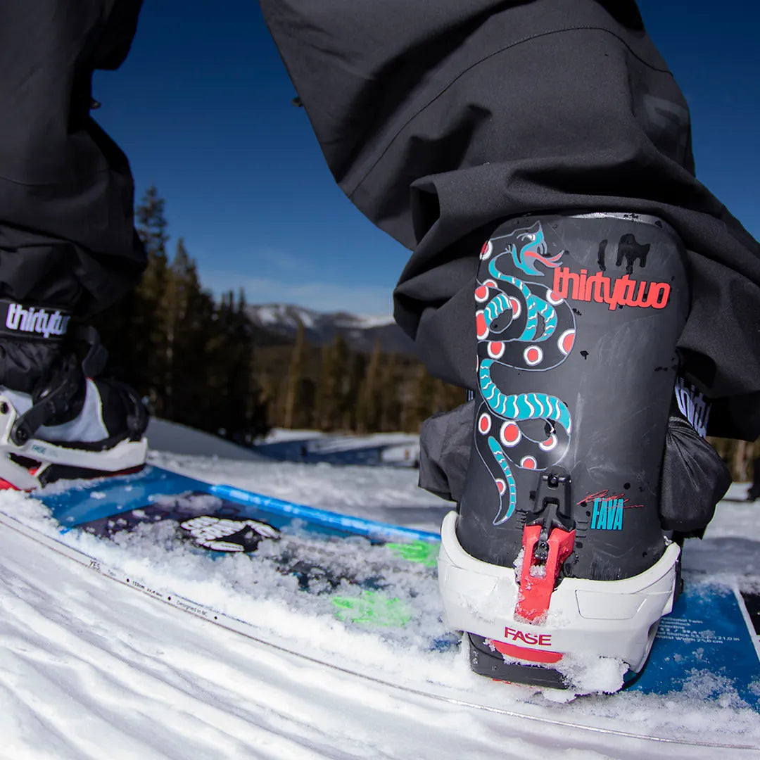 T32M Fase® Snowboard Binding Pat Fava