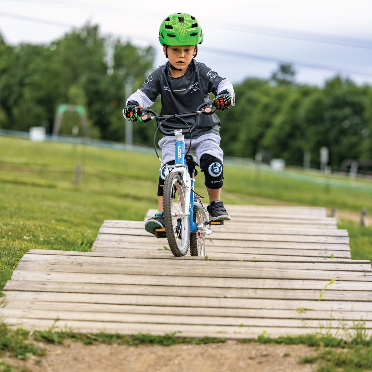 AMPLIFI Polymer Grom Knee