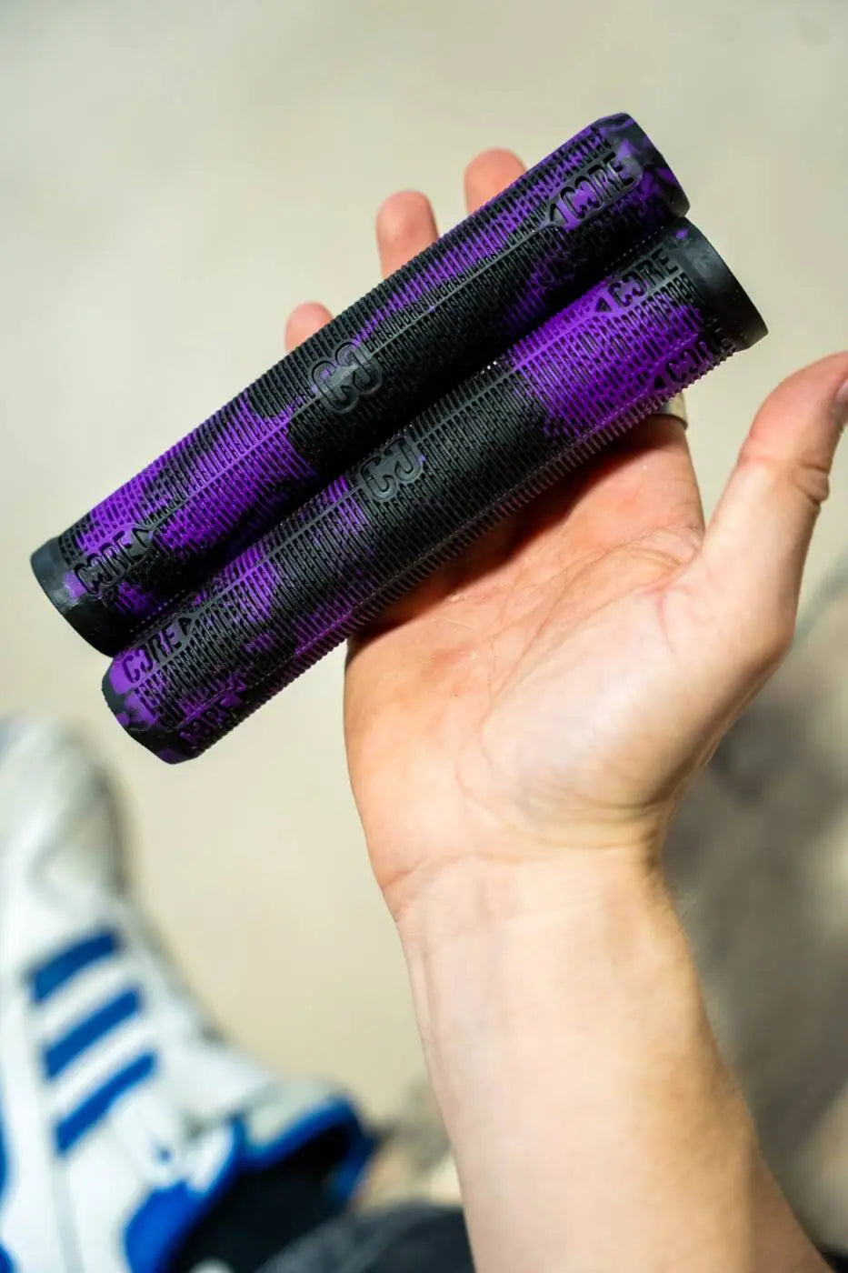 Core Scooter Handlebar Grips Skinny Boy fuchsia