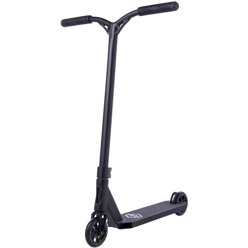 Striker Complete Scooter Lux Black